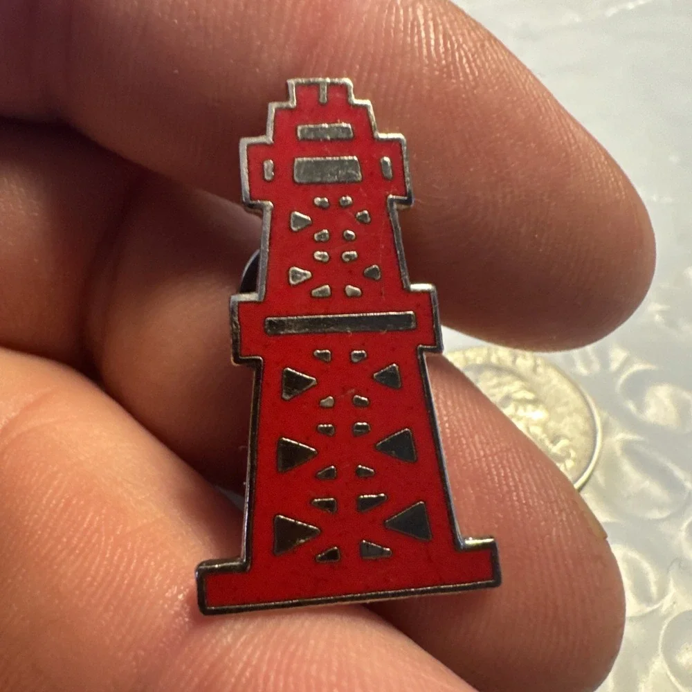 Vintage Oil Derrick Tower Lapel Hat Coat Pin  Collectible Charm  #2